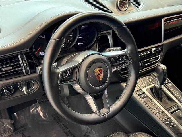 2020 Porsche Macan Macan