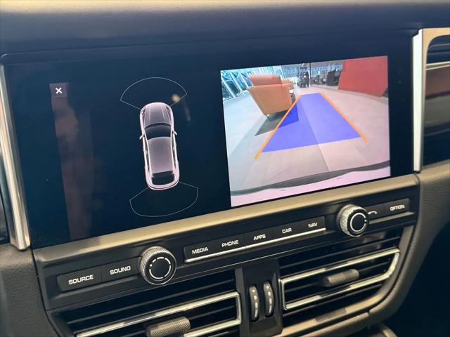 2020 Porsche Macan Macan
