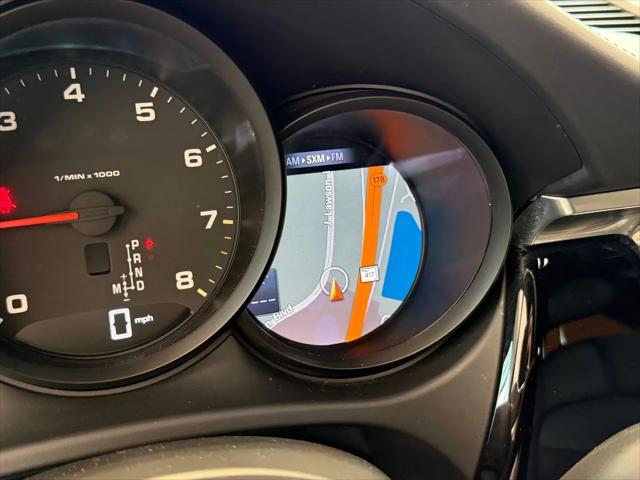 2020 Porsche Macan Macan