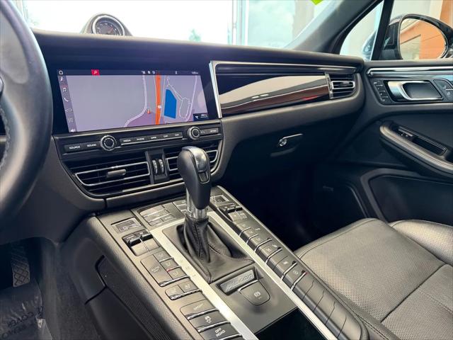 2020 Porsche Macan Macan