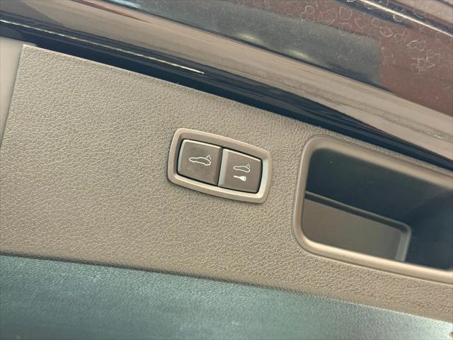 2020 Porsche Macan Macan