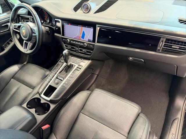 2020 Porsche Macan Macan