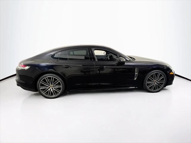 2022 Porsche Panamera 4 Platinum Edition