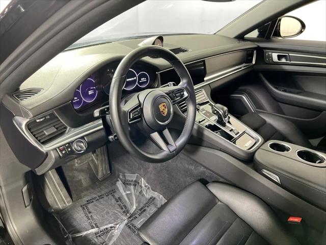 2022 Porsche Panamera 4 Platinum Edition