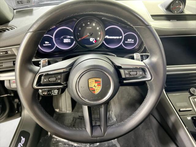 2022 Porsche Panamera 4 Platinum Edition