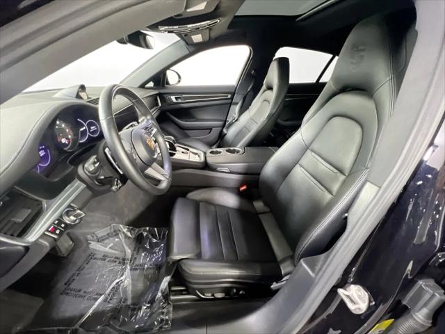 2022 Porsche Panamera 4 Platinum Edition