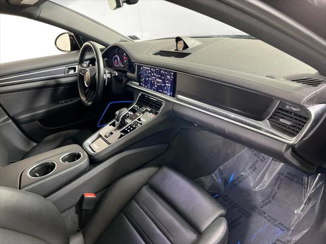 2022 Porsche Panamera 4 Platinum Edition