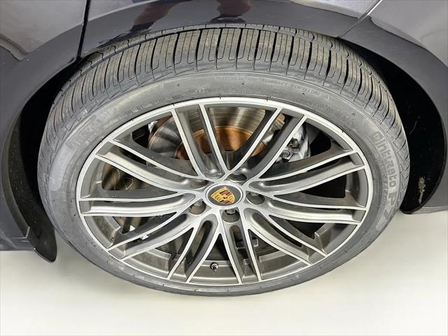 2022 Porsche Panamera 4 Platinum Edition