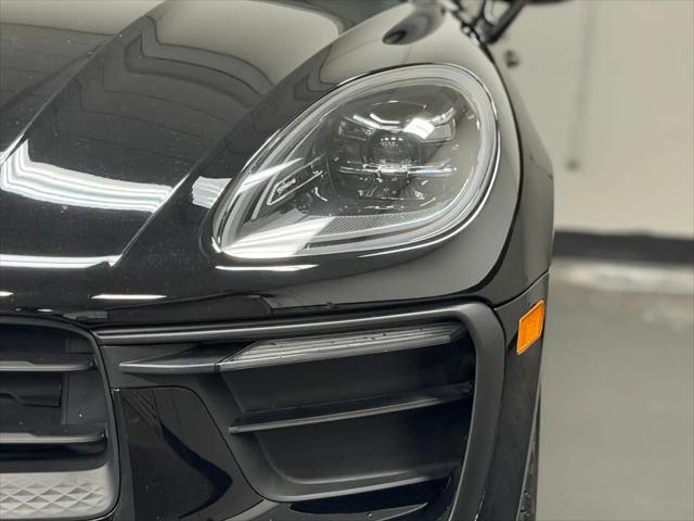 2023 Porsche Macan Macan