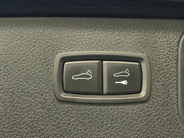 2023 Porsche Macan Macan