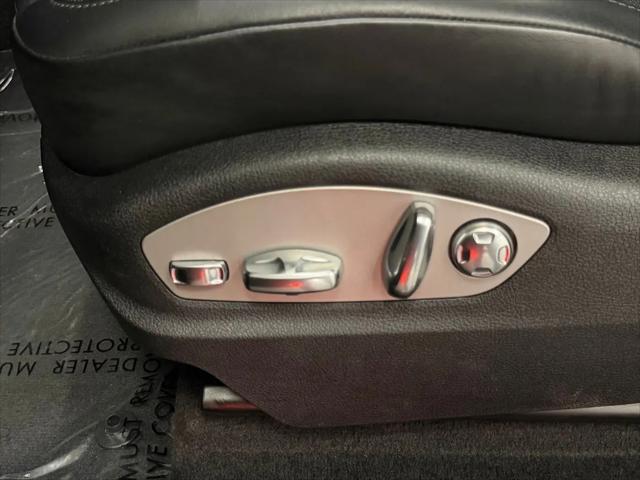 2023 Porsche Macan Macan