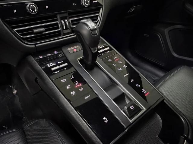 2023 Porsche Macan Macan