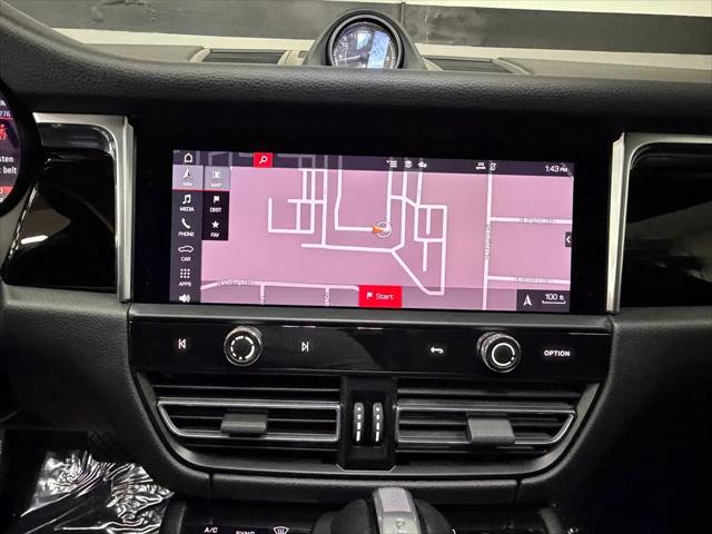 2023 Porsche Macan Macan