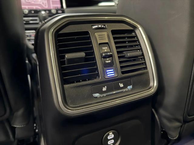 2023 Porsche Macan Macan
