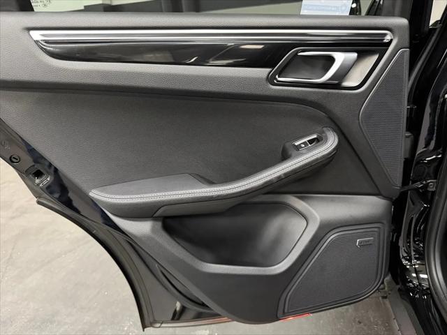 2023 Porsche Macan Macan