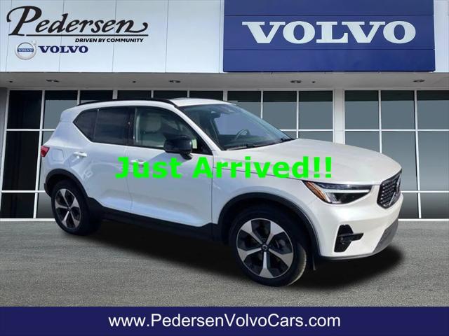 2023 Volvo XC40 B5 Plus Dark Theme for sale in Fort Collins, CO