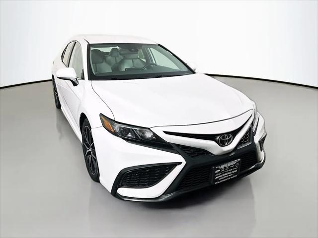 2021 Toyota Camry SE for sale in Shiloh, IL