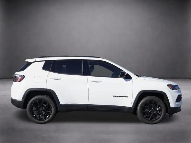 2026 Jeep Compass Latitude Altitude
