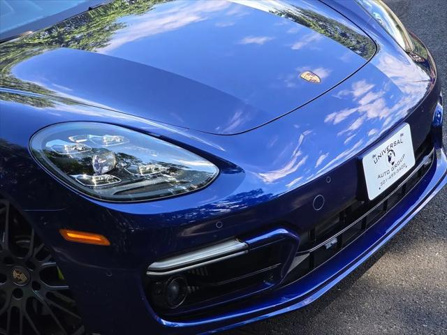 2022 Porsche Panamera E-Hybrid 4 Platinum Edition