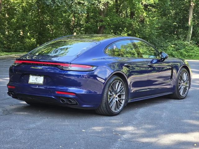2022 Porsche Panamera E-Hybrid 4 Platinum Edition