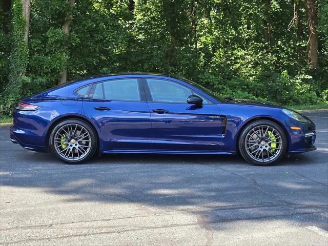 2022 Porsche Panamera E-Hybrid 4 Platinum Edition