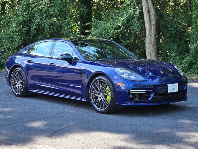 2022 Porsche Panamera E-Hybrid 4 Platinum Edition