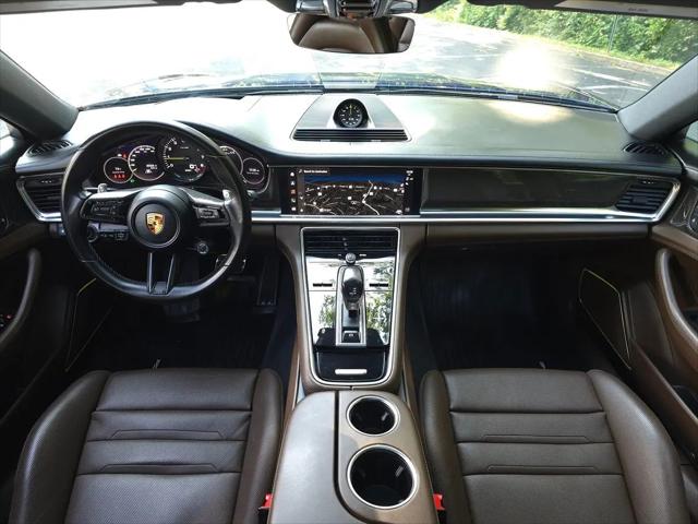 2022 Porsche Panamera E-Hybrid 4 Platinum Edition