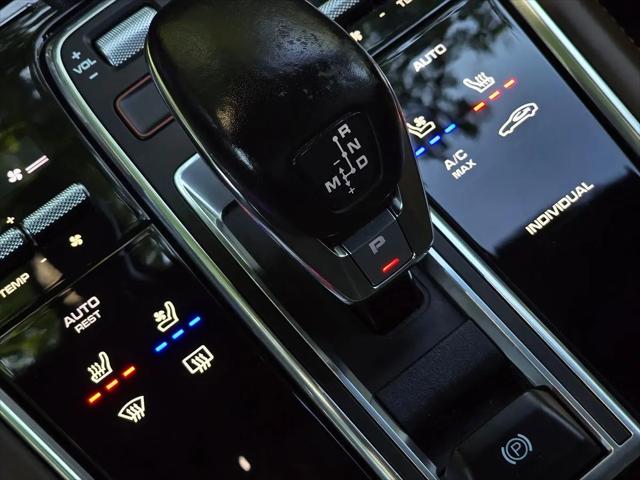 2022 Porsche Panamera E-Hybrid 4 Platinum Edition