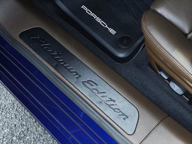 2022 Porsche Panamera E-Hybrid 4 Platinum Edition