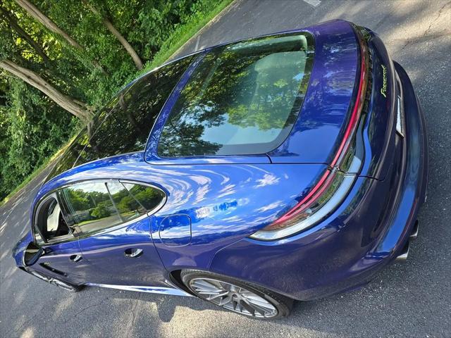 2022 Porsche Panamera E-Hybrid 4 Platinum Edition