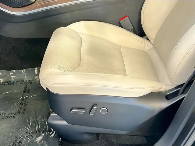 2022 Tesla Model X Dual Motor All-Wheel Drive
