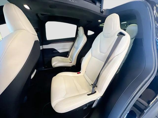 2022 Tesla Model X Dual Motor All-Wheel Drive
