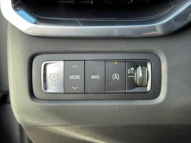 2026 GMC Acadia Elevation AWD