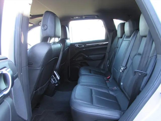 2012 Porsche Cayenne Cayenne
