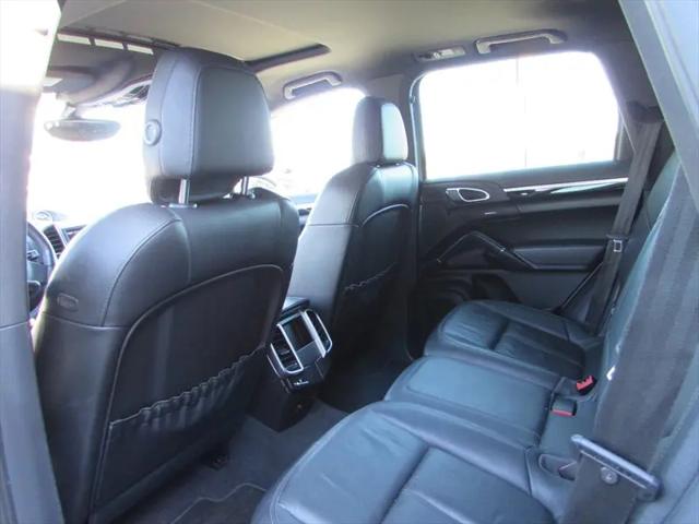 2012 Porsche Cayenne Cayenne