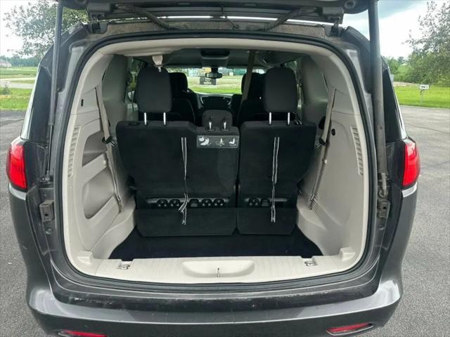 2017 Chrysler Pacifica Touring