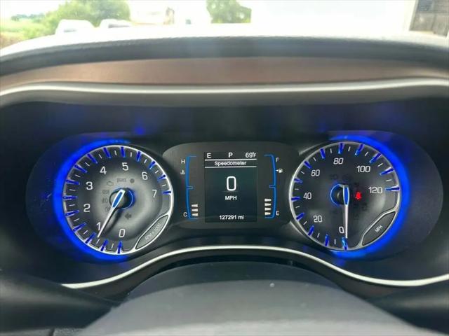 2017 Chrysler Pacifica Touring