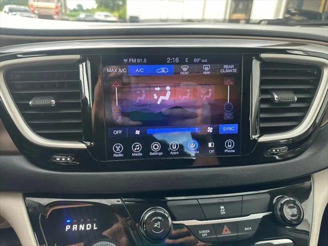 2017 Chrysler Pacifica Touring