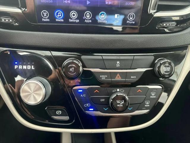 2017 Chrysler Pacifica Touring