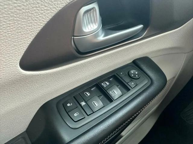 2017 Chrysler Pacifica Touring