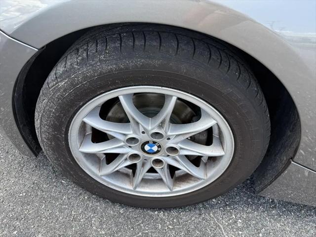 2004 BMW Z4 2.5i