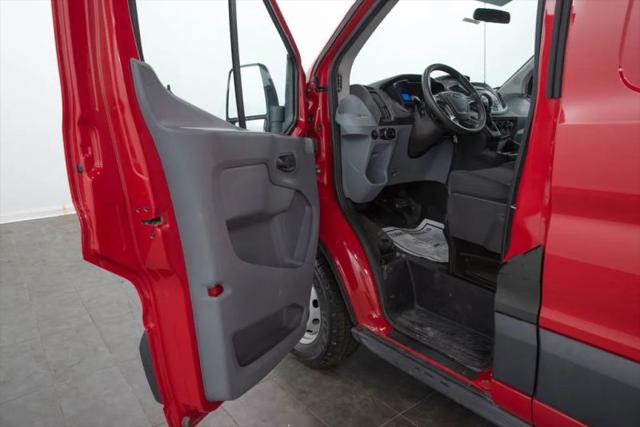 2015 Ford Transit w/60/40 Side Door w/RWB