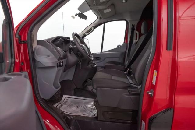 2015 Ford Transit w/60/40 Side Door w/RWB
