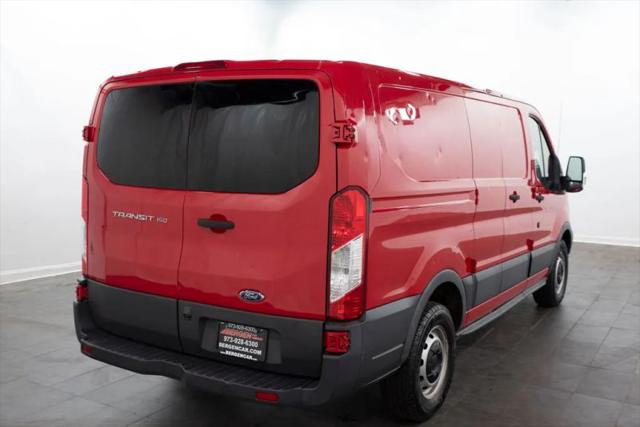 2015 Ford Transit w/60/40 Side Door w/RWB
