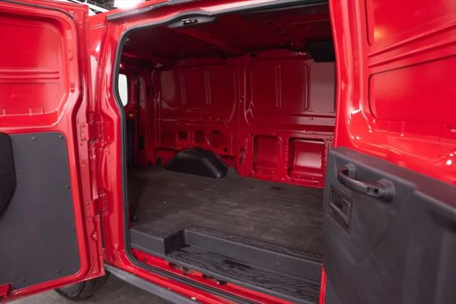 2015 Ford Transit w/60/40 Side Door w/RWB