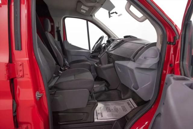 2015 Ford Transit w/60/40 Side Door w/RWB