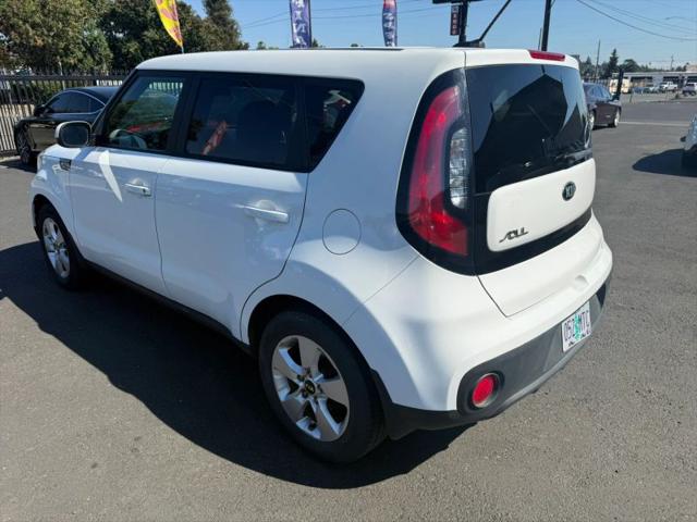 2017 Kia Soul Base