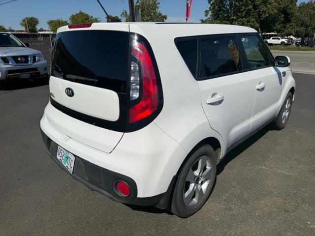 2017 Kia Soul Base