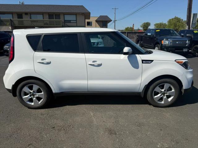 2017 Kia Soul Base
