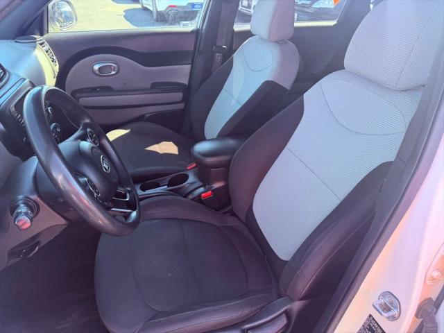 2017 Kia Soul Base